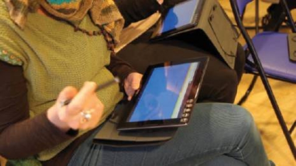 L’université à l’ère du numérique La tablette tactile, pivot de l’évaluation pédagogique