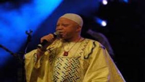 Le rossignol malien Salif Keïta offre un «déluge» de sonorités africaines