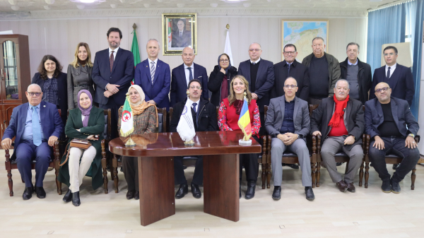 Visite d&rsquo;une d&eacute;l&eacute;gation roumaine &agrave; l&rsquo;universit&eacute;