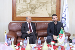 Visite de l&#039;attaché culturel de l&#039;ambassade américaine à l&#039;Université Frères Mentouri de Constantine 1
