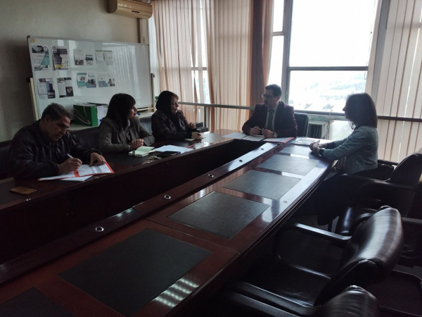 Meeting of the university committee to supervise and follow up the training in the English language at the Brotherhood Mentouri Constantine University 1
