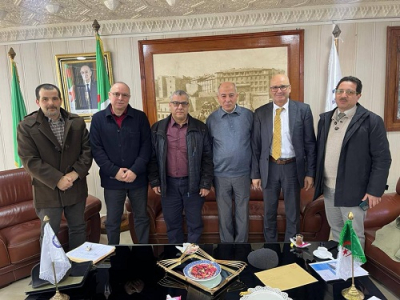 اجتماع مدير الجامعة مع مسؤولي غرفة التجارة و الصناعة الرمال قسنطينة